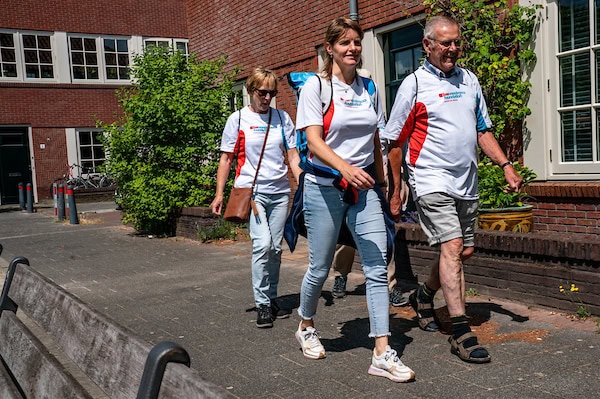 Marije meewandelen in Hilversum