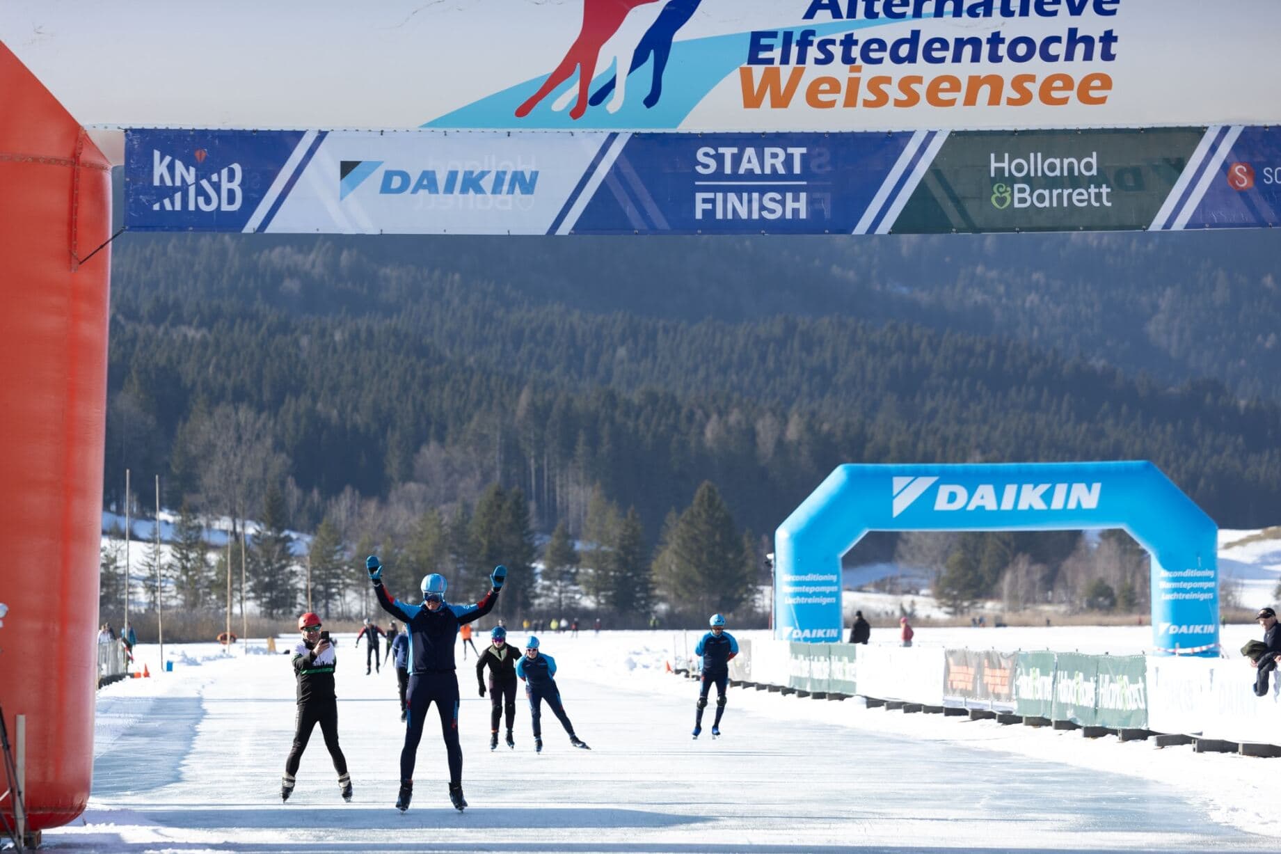 Alternatieve Elfstedentocht op de Weissensee